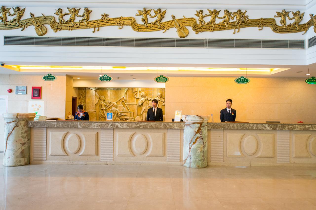 Vienna International Hotel Shanghai Train Station Exterior photo